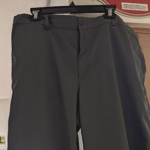 Burnside flat front Golf Shorts Sz 40